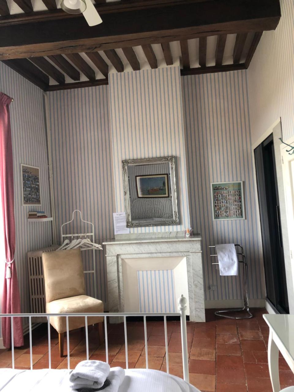Maison De Mallast Montolieu Luaran gambar